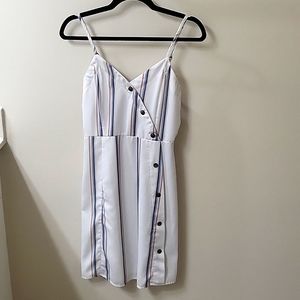 Stripped dress with buttons